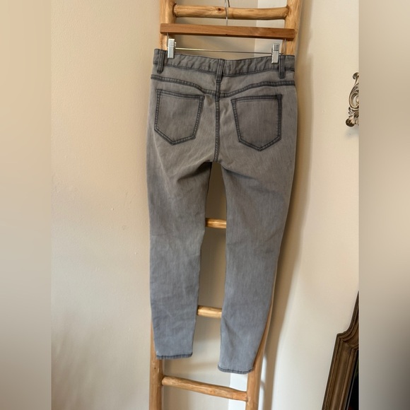 Free People “High Rise Busted Knee Skinny Jeans” 28 Grey - Picture 3 of 4